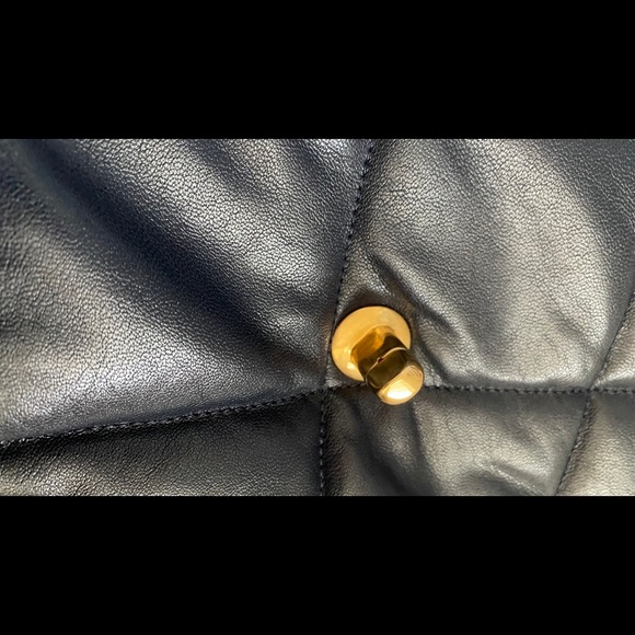 SOLD🖤🖤Chanel 19 Medium/Large navyblue. - Picture 11 of 12